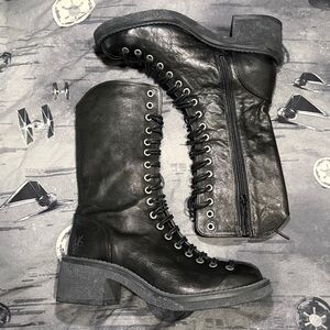 JOHN FLUVOG SLACKER VAGABOND LACE UP CORSET TOE MID CALF BOOTS SZ 8 LIKE NEW